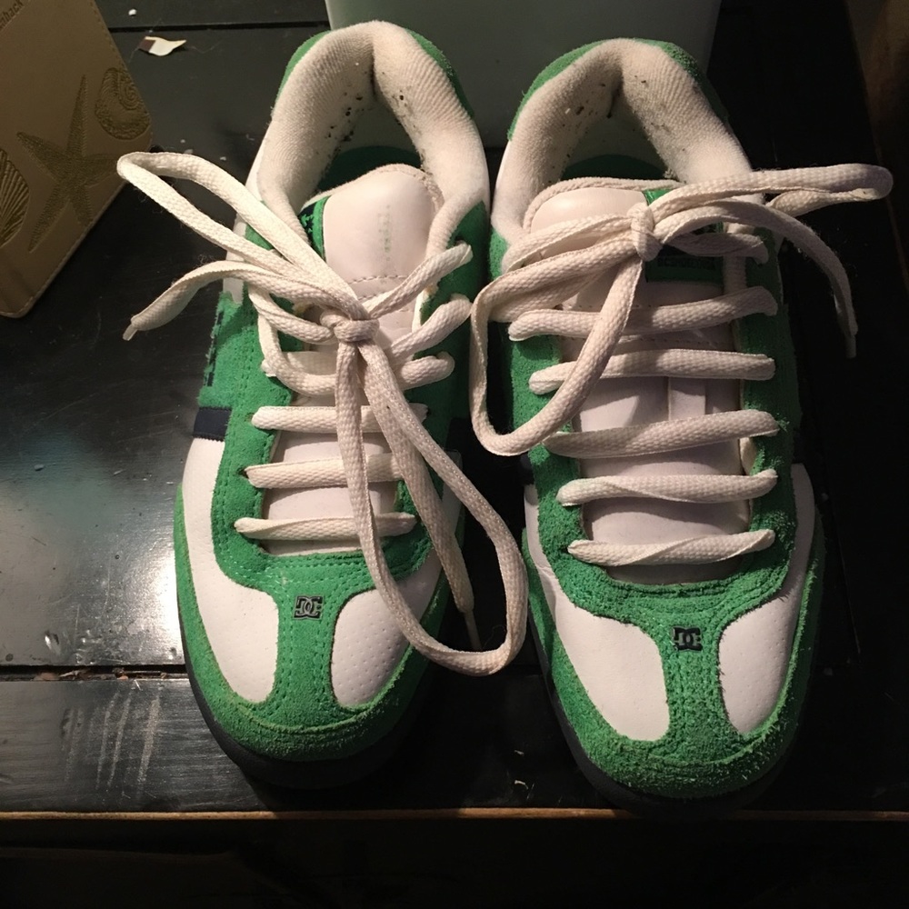 DC Sneakers - Picture 5 of 5